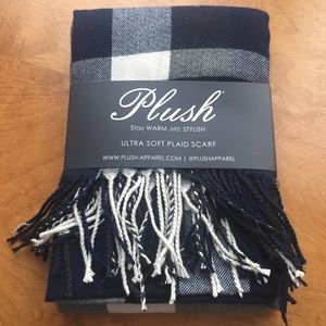 Plush Ultra Soft Blue Plaid Scarf